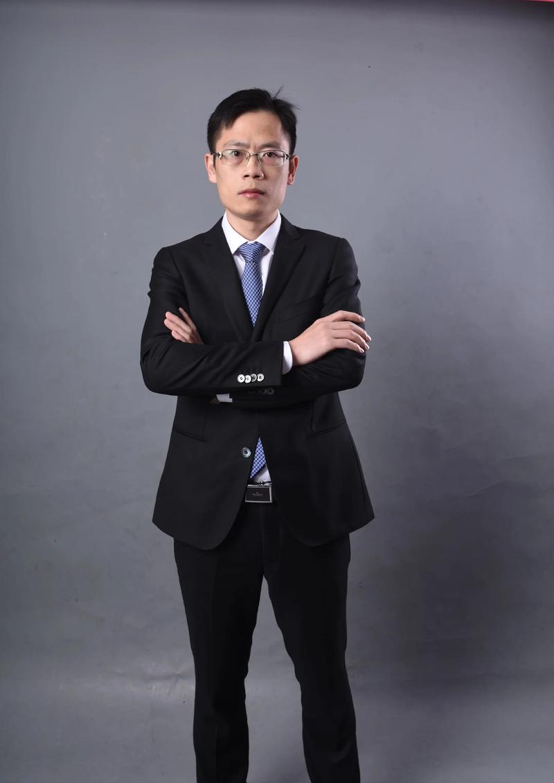 廖影农 艺术总监 & 首席设计师